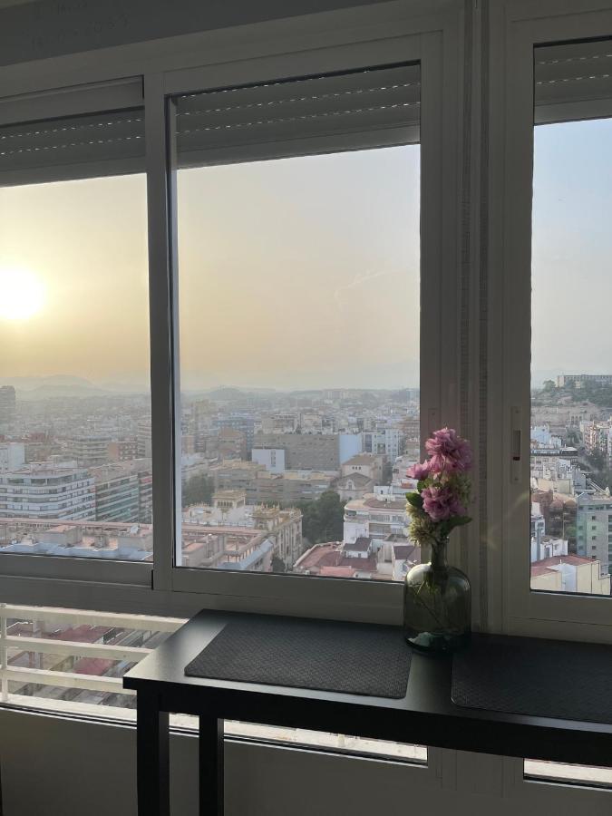 Sky Views Studio In City Centre 阿利坎特 外观 照片